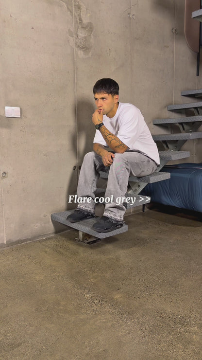 Flare Cool grey